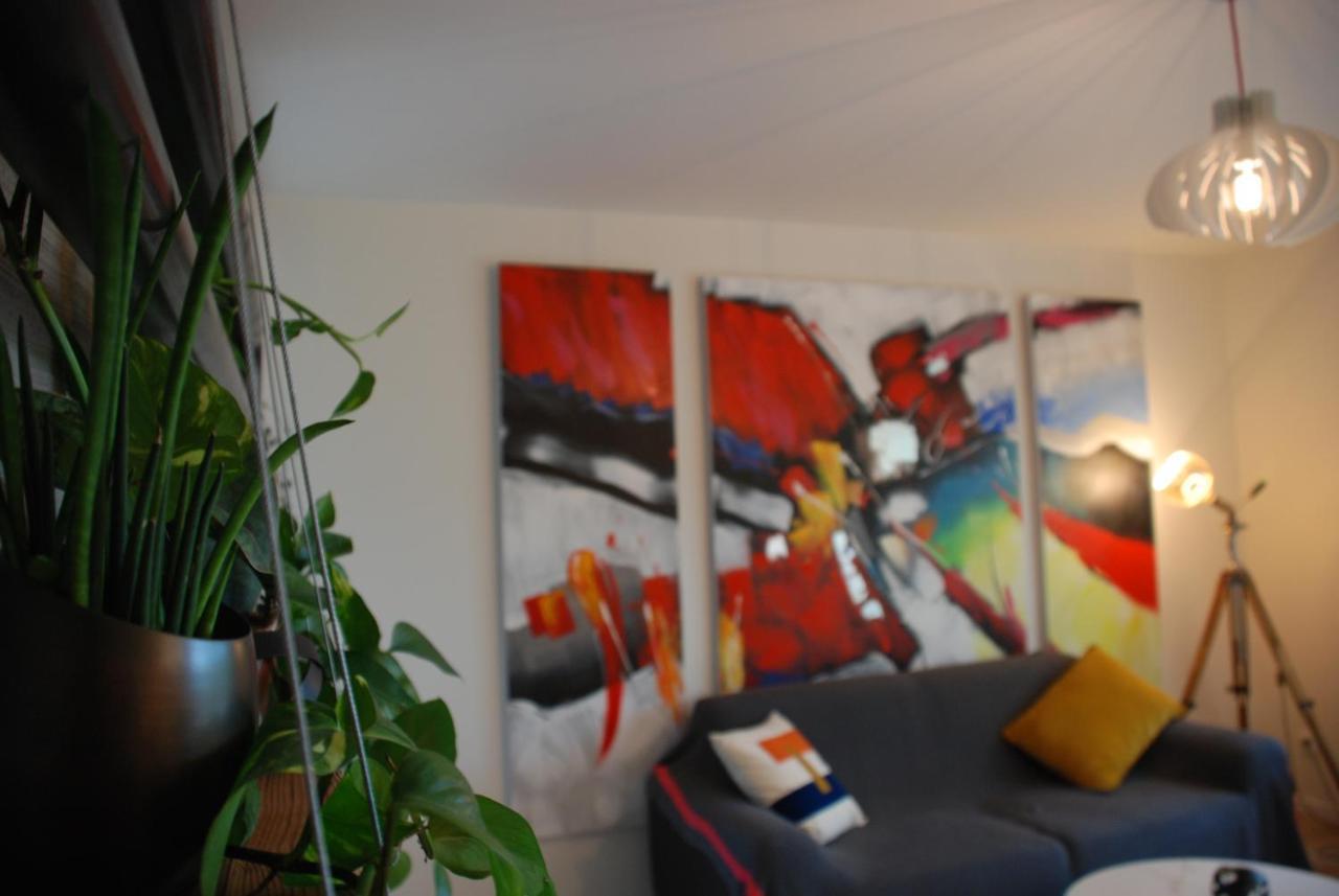 Gite-Appart Com' "Des Cimes Et Jardin" Illkirch-Graffenstaden Exteriör bild